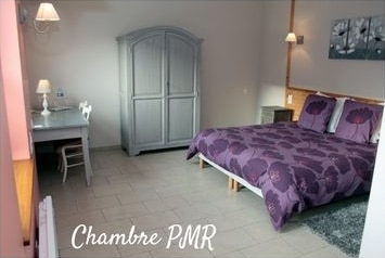 La chambre Personne à Mobilité Réduite (PMR)